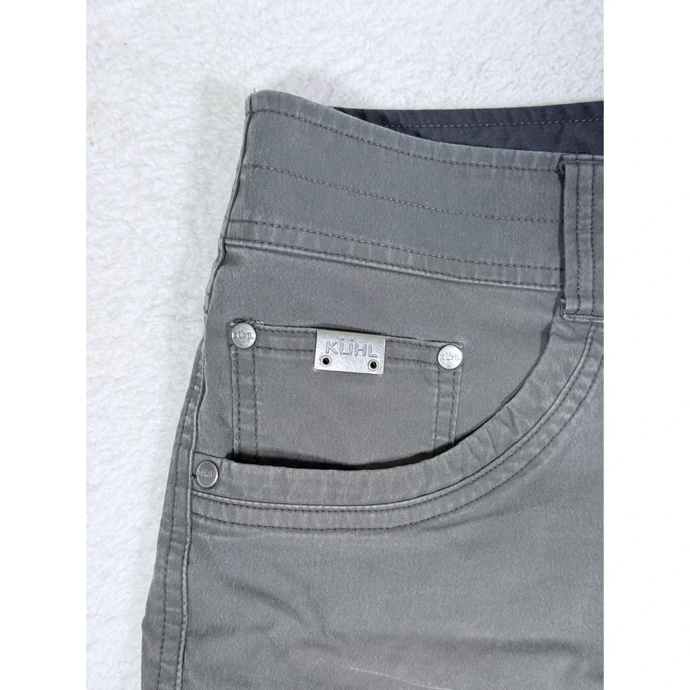 KUHL Men 34 Cargo Shorts Vintage Patina Dye Dark Gray Hiking Outdoor 7.5 Inseam